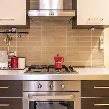 Domus Ameliae Cozy And Charming Apt At Cathedral Apartment *