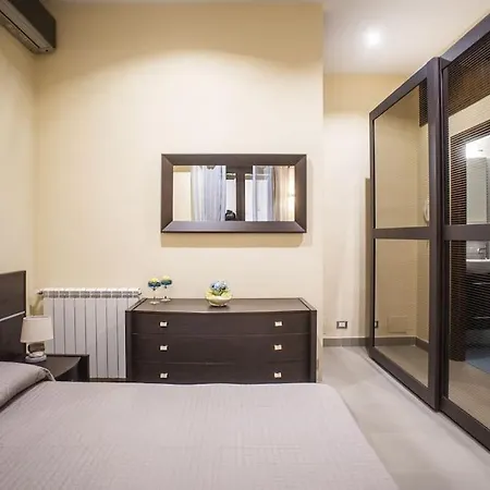 Domus Ameliae Cozy And Charming Apt At Cathedral 팔레르모